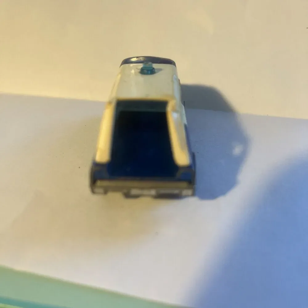 Hot Wheels The Heavyweights Ambulance Redline 1969 Blue Hong Kong no Back Door